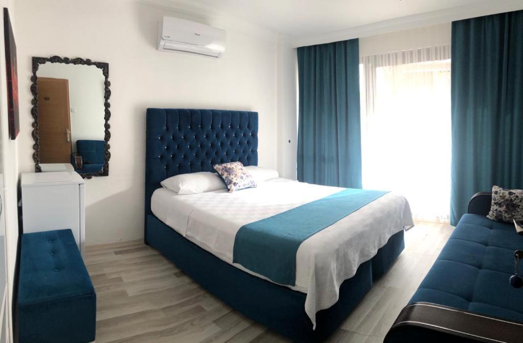 Hotelamsterdam คูซาดาซี ภายนอก รูปภาพ