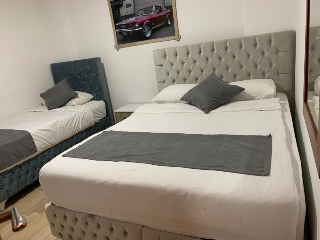 Hotelamsterdam คูซาดาซี ภายนอก รูปภาพ